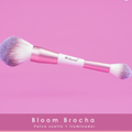 Brocha Polvo Suelto + Iluminador Blommshell