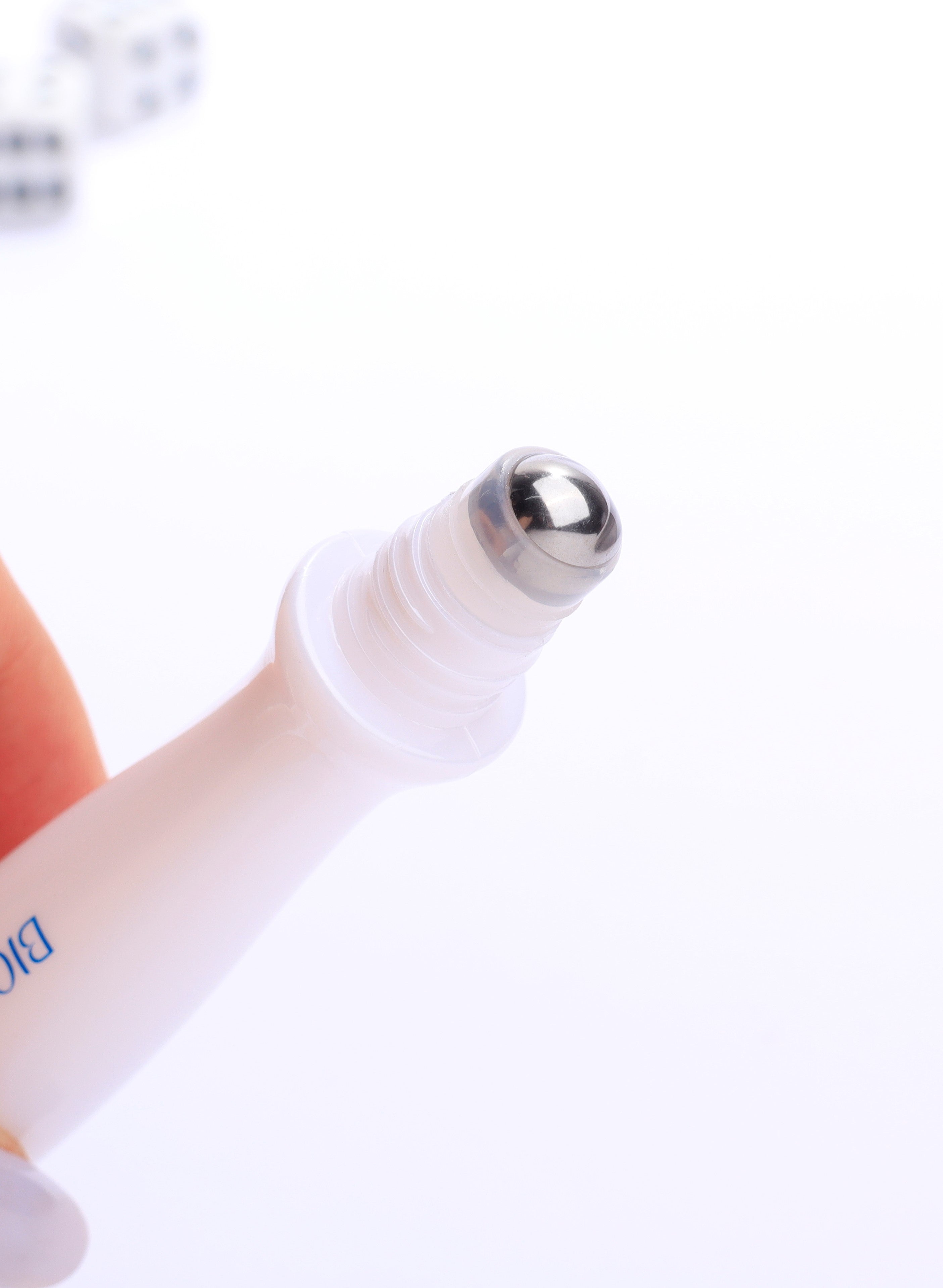 Contorno De Ojos En Roll-on Con Acido Hialuronico Bioaqua